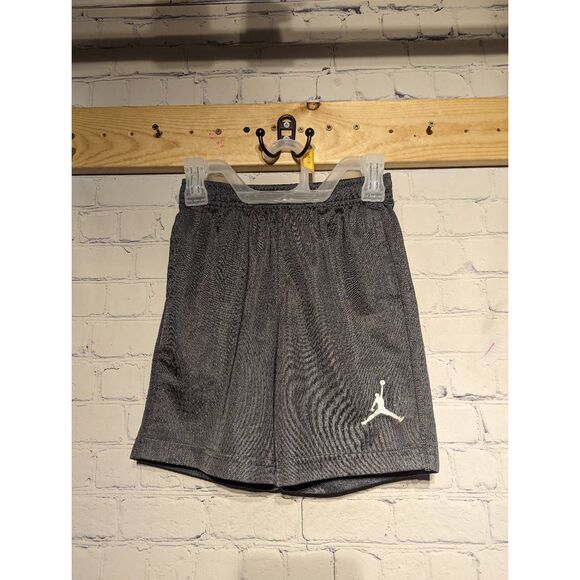 Jordan Other - Jordan boys basketball shorts size 5/6 *